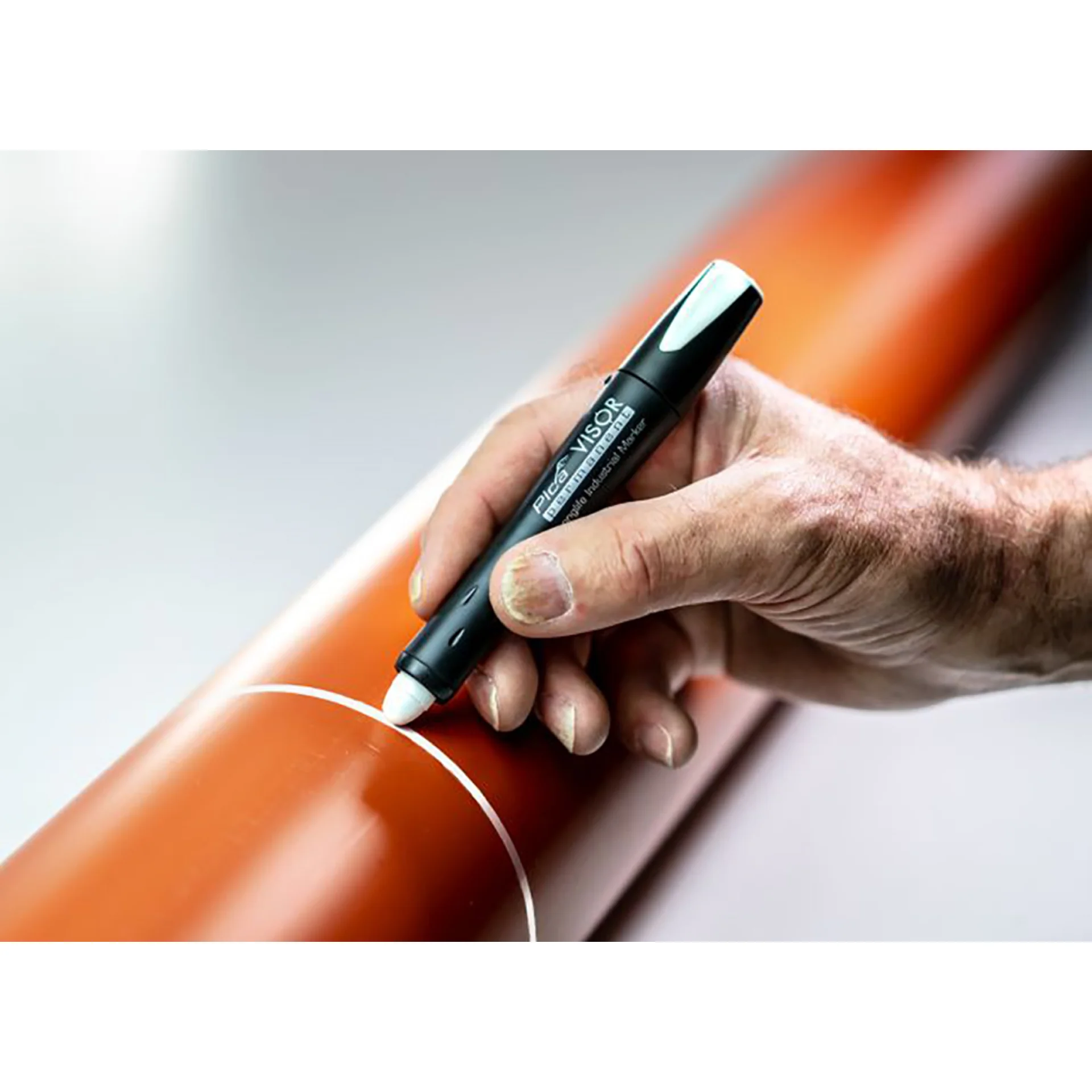 PI99046-5.webp (img_377_4)