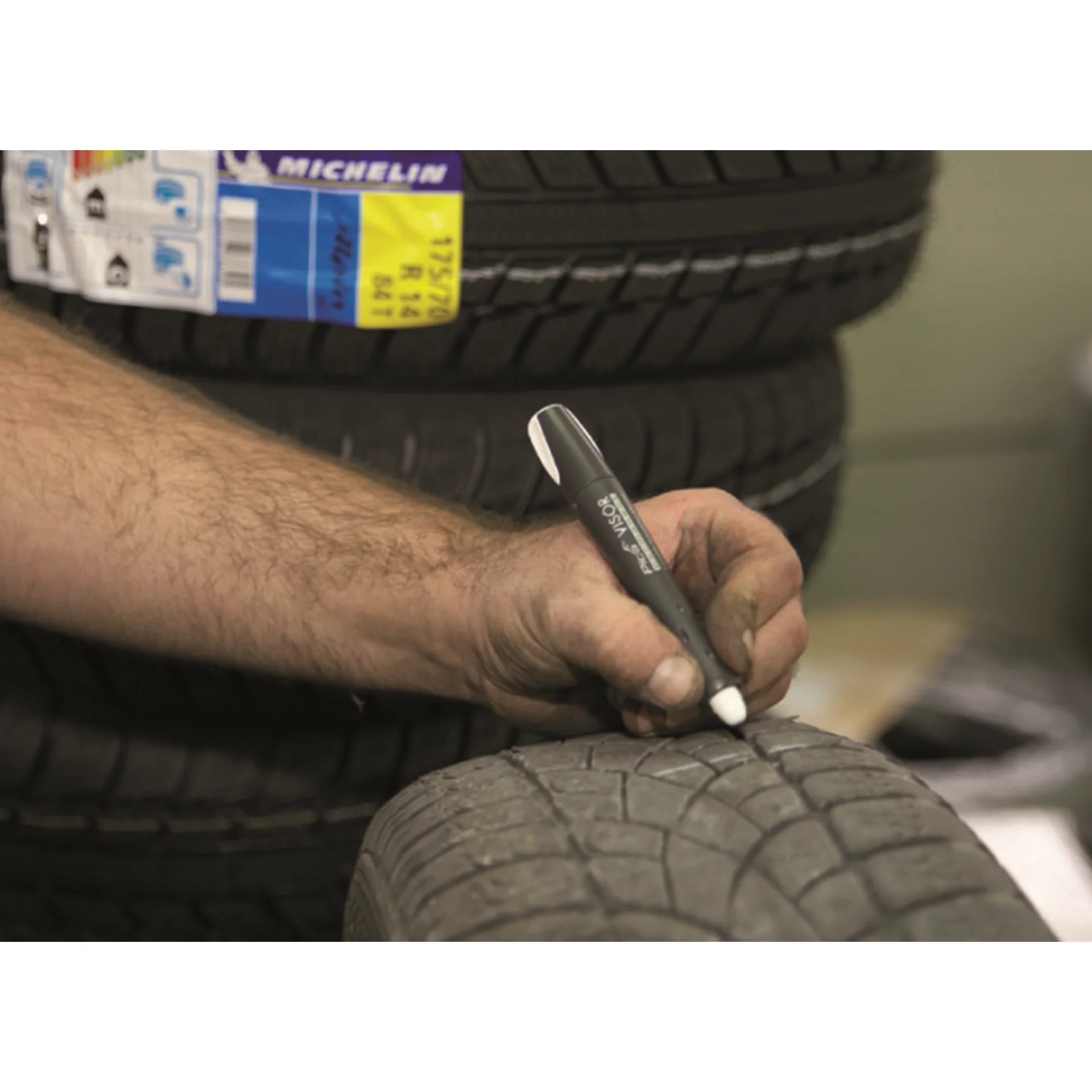 PI99144-3.webp (img_384_2)