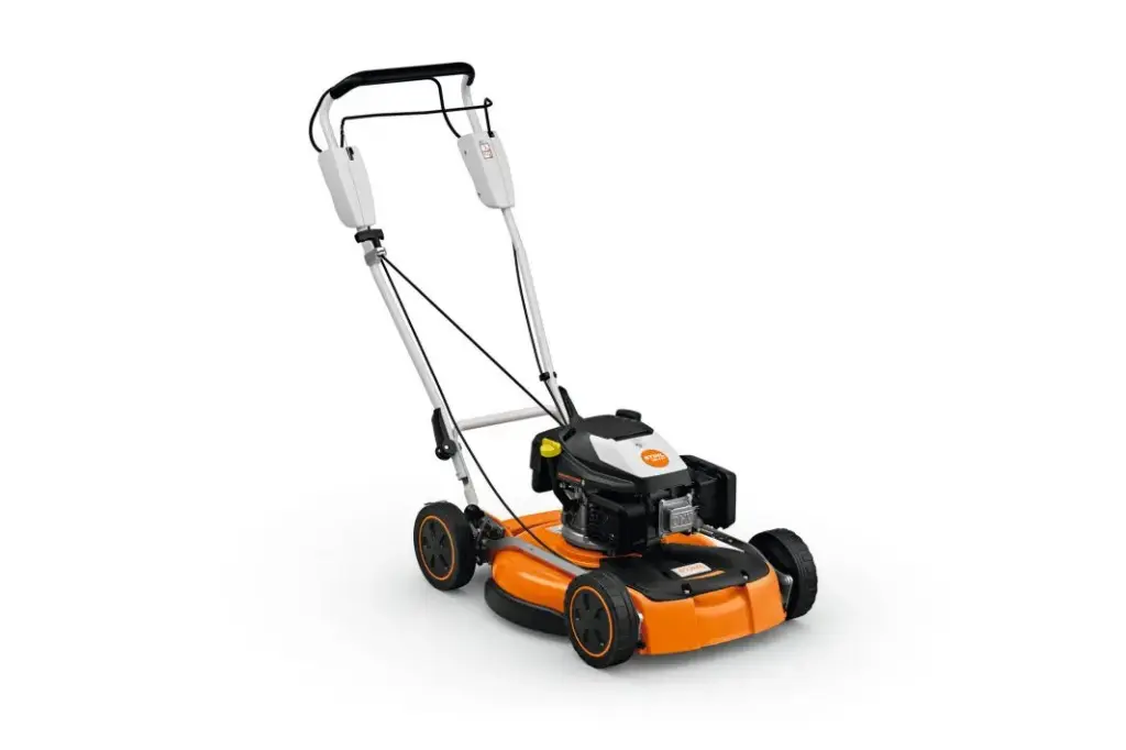 RM 4.1 RT GAZONMAAIER REF:63830113412 STIHL