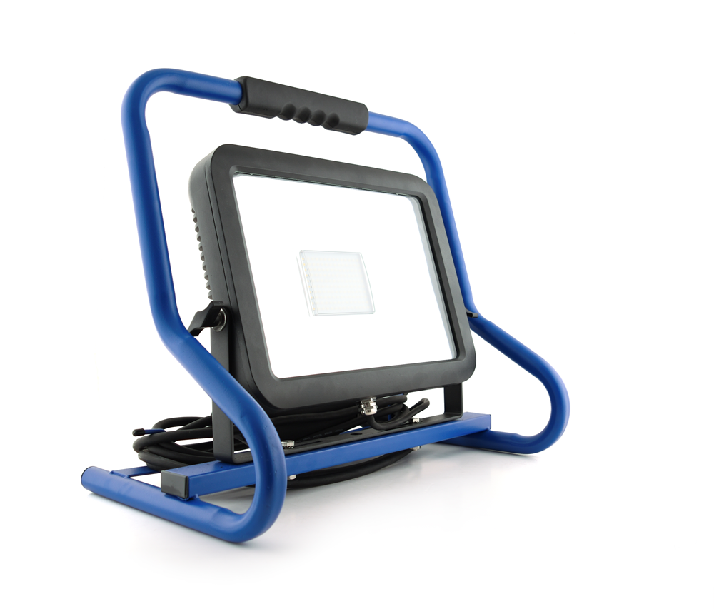 LED STRALER N-120 120WATT OP VOET 5M REF:LM 34812 LUMX